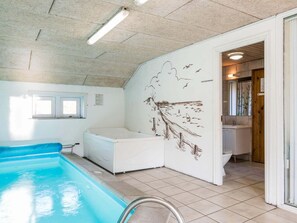 Pool - 8 Person Holiday Home in Blavand (Blavand)