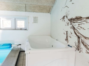 Spa treatment - 8 Person Holiday Home in Blavand (Blavand)