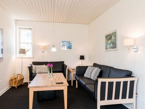 Interior - 8 Person Holiday Home in Blavand (Blavand)