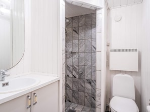 Shower - 6 Person Holiday Home on a Holiday Park in Henne (Henne)