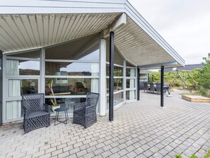 Exterior - 6 Person Holiday Home in Henne (Henne)