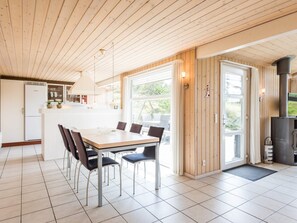 Dining - 6 Person Holiday Home in Henne (Henne)