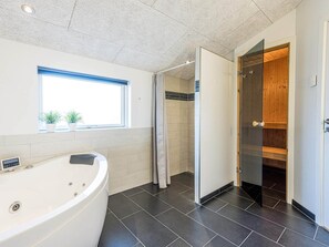 Spa treatment - 8 Person Holiday Home in Blavand (Blavand)
