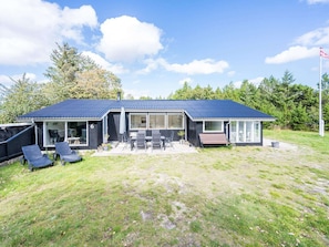 Exterior - 6 Person Holiday Home in Blavand (Blavand)