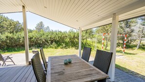 Balcony - 6 Person Holiday Home on a Holiday Park in Blåvand (Blavand)