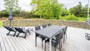 Outdoor dining - 5 Person Holiday Home in Vejers Strand (Vejers Strand)