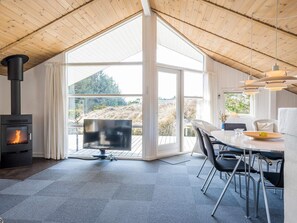 Dining - 6 Person Holiday Home on a Holiday Park in Henne (Henne)