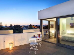 Balcony - Villa Near the Sea With Big Garden and a Barbecue (Menfi)