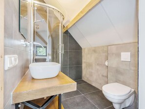 House | Bathroom - Nice House with two Bathrooms near Baarle-Nassau (Baarle-Nassau)