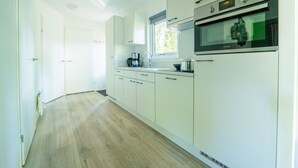 Chalet | Private kitchen - Modern Chalet With Dishwasher, Near Utrecht (Maarn)