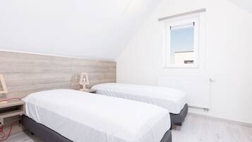 Villa | 3 bedrooms, individually furnished, bed sheets