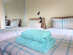 3 bedrooms, bed sheets