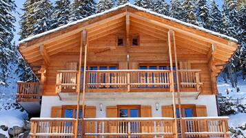 House | Bahagian luar