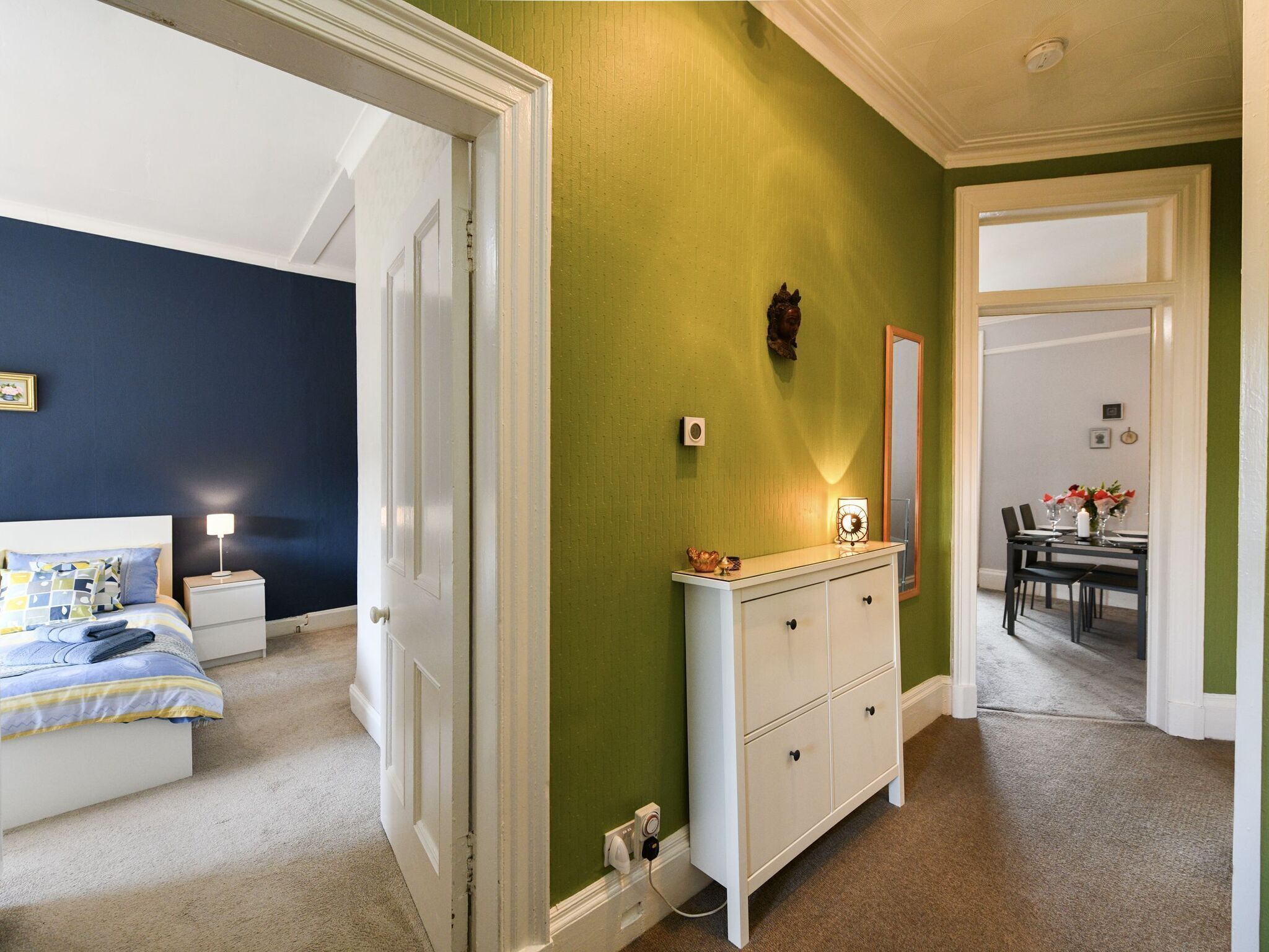 2 bedrooms, iron/ironing board, bed sheets