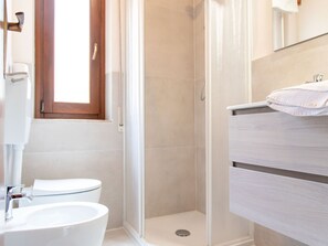 Apartment | Badezimmer