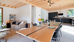 Dining - Spacious Holiday Home in Hamoir, Between Durbuy and Spa (Hamoir)