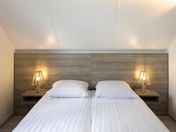 Stórt einbýlishús | 2 svefnherbergi, sérvalin húsgögn, rúmföt