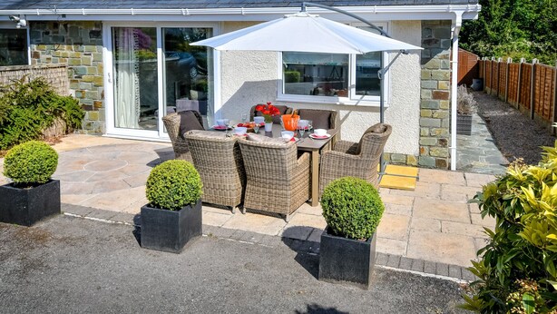 Exterior - Magnific Holiday Home in Llanbedrog With Garden (Pwllheli)