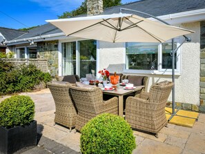 Balcony - Magnific Holiday Home in Llanbedrog With Garden (Pwllheli)