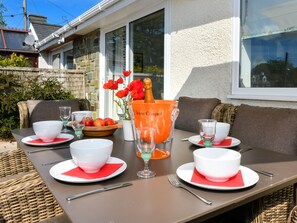 3 bedrooms - Magnific Holiday Home in Llanbedrog With Garden (Pwllheli)