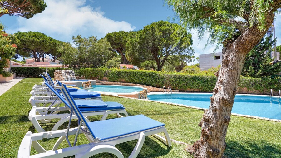 Wonderful Villa in Vilamoura With Barbecue and Private Swimming Pool