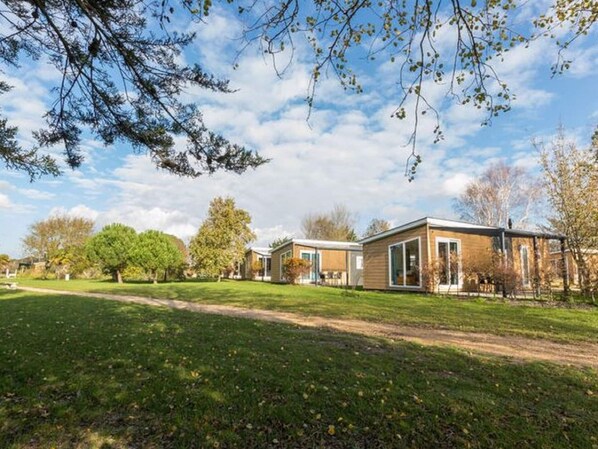 Exterior - Chalet in Vrouwenpolder Near Banjaard Beach (Vrouwenpolder)