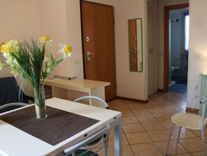 House | Dining