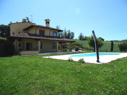 Cosy Apartment in S. Maria Della Versa With Pool