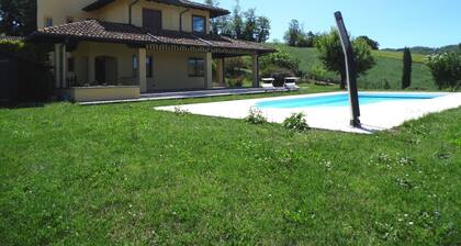 Cosy Apartment in S. Maria Della Versa With Pool