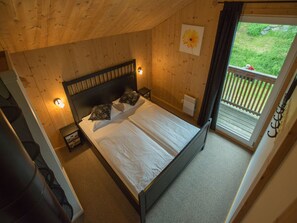 4 bedrooms
