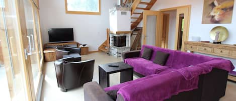 Chalet | Living area