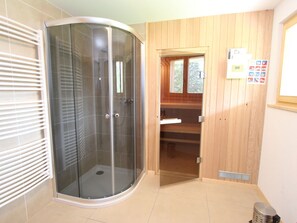 Chalet | Bathroom