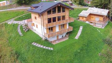 Chalet | Bahagian luar