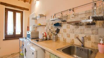 Apartment | Private kitchen | Electric kettle