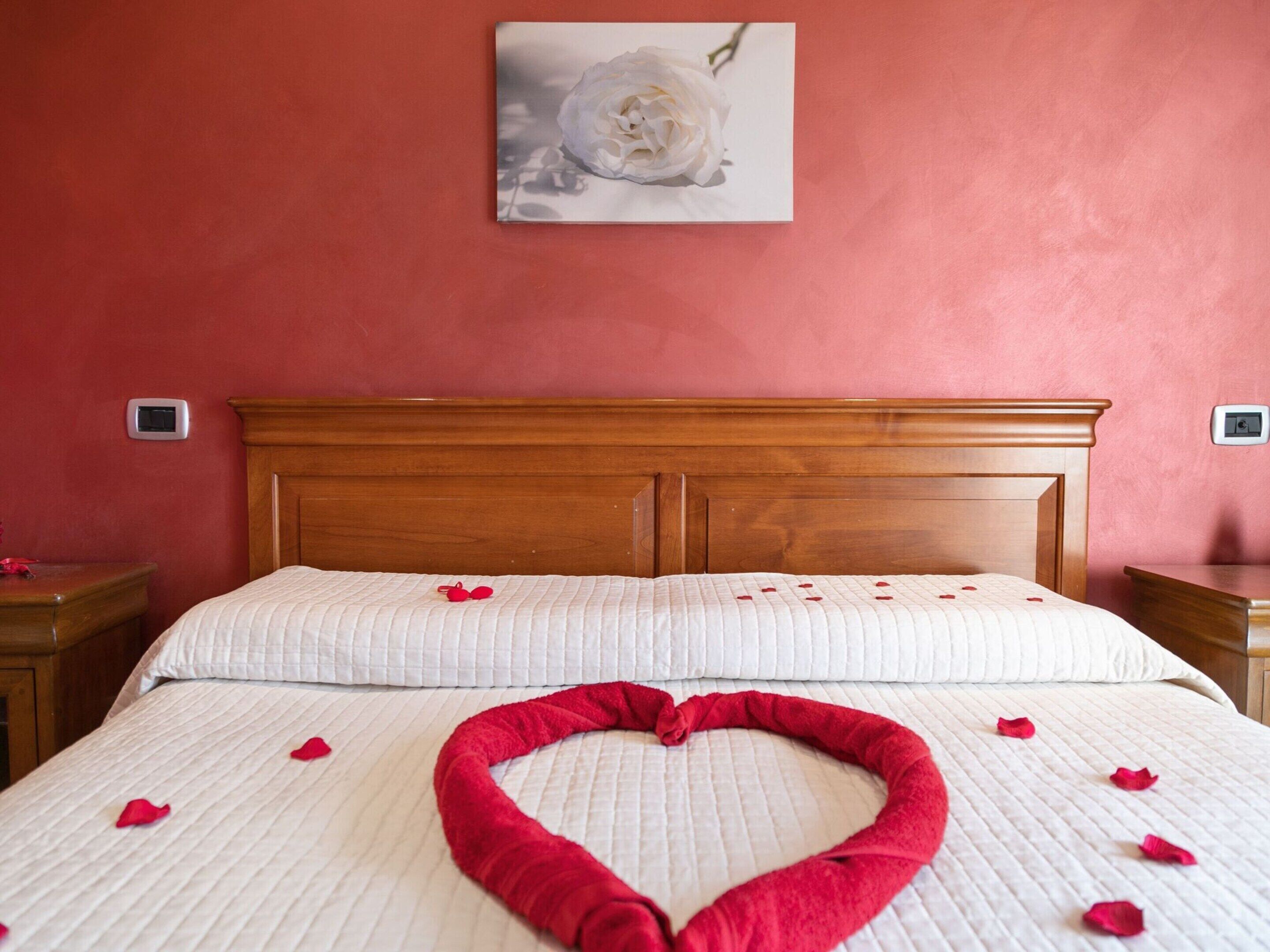 House | 2 bedrooms, bed sheets