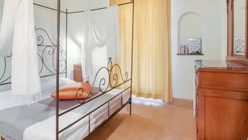 2 bedrooms, individually furnished, bed sheets