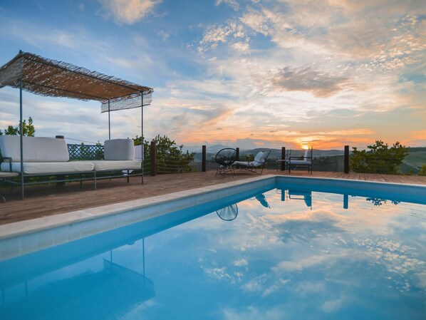 Apartment | Pool | Outdoor pool