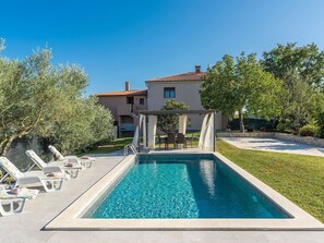 Exterior - Newly Renovated Holiday Home With Pool and Fenced Yard for 4-6 People (Groznjan)