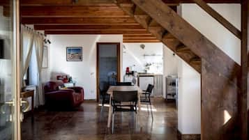 Apartment | Dining