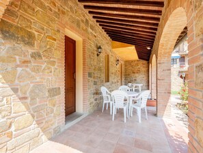 Unclassified image, 2 of 35, button - Sun-kissed Apartment in Alberi- Montaione With Garden (Montaione)