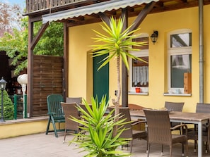 Balcony - Dainty Apartment in Naumburg near Nietzsche-Haus (Naumburg)
