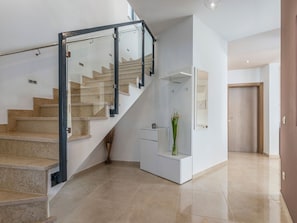 Reception - Villa for up to 10 Guests With Private Pool and Garden (Kastelir-Labinci)