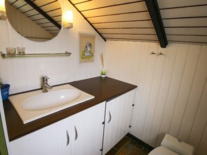 House | Bathroom