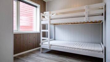 House | 4 bedrooms, individually furnished