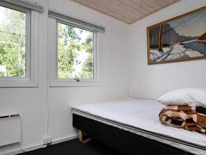 2 bedrooms