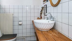 Bathroom - 4 Person Holiday Home in Glesborg (Glesborg)