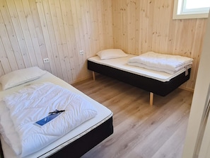 3 bedrooms, individually furnished