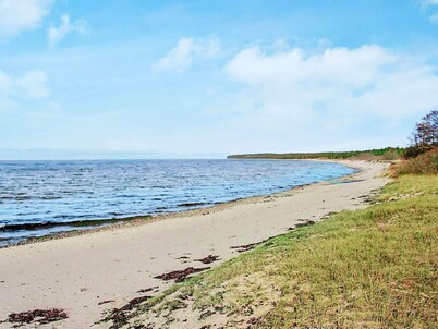 Nostalgic Island Idyll in Aaeu\"land-by Traum