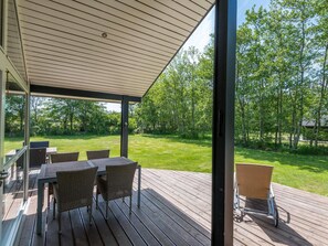 House | Dining