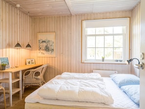 House | 3 bedrooms, individually furnished - 4 Person Holiday Home in Blavand (Blavand)